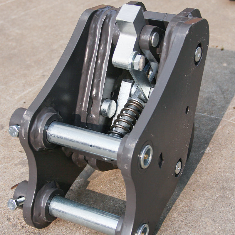 Small excavator quick connector can quickly replace accessories and is suitable